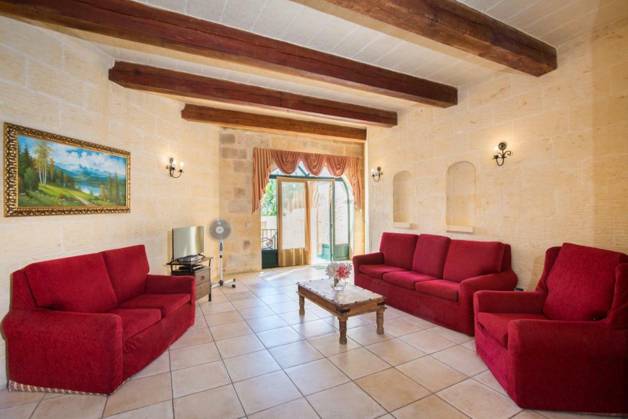 نادور Sunset - Holiday Farmhouse With Large Private Pool In Island Of Gozo المظهر الخارجي الصورة